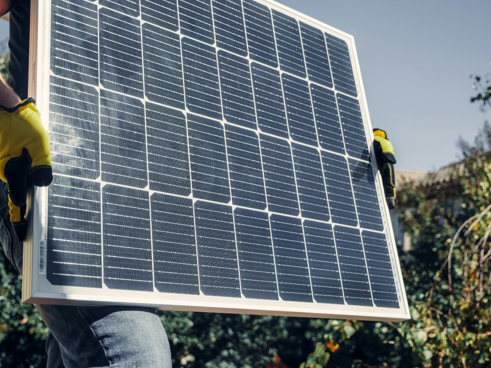 Commercial Solar Panels Lincoln: Improve Energy Performance Today
