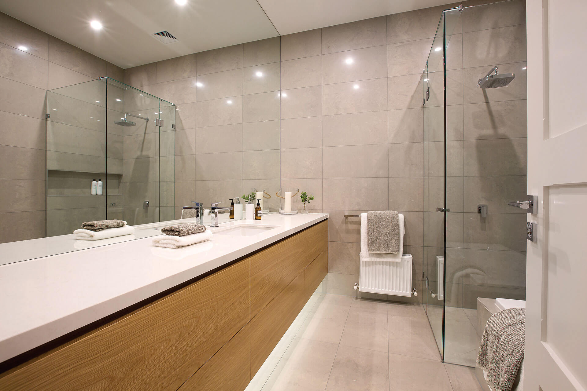 Sliding Door Shower Screen – Elegant Showers Provides Sleek, Modern Bathroom Solutions
