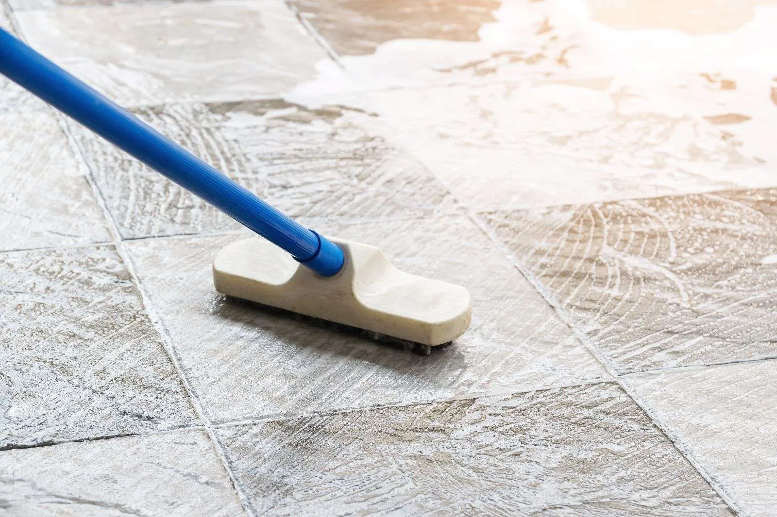 Professional Tile Cleaners Near Me for Homes &amp; Offices