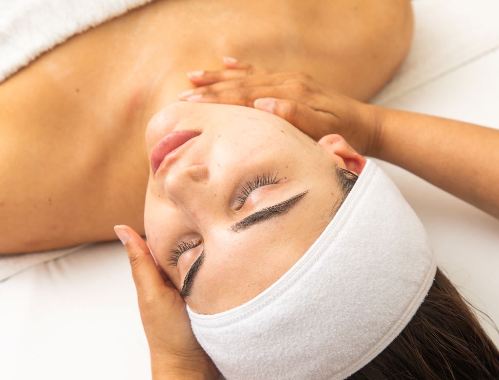 Combining a Dermaplane Facial with Chemical Peels for Better Results